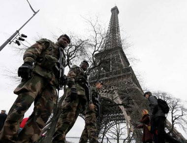 Γαλλία- Γερμανία δημιουργούν κοινό στρατό για να αντιμετωπίσουν την τρομοκρατία